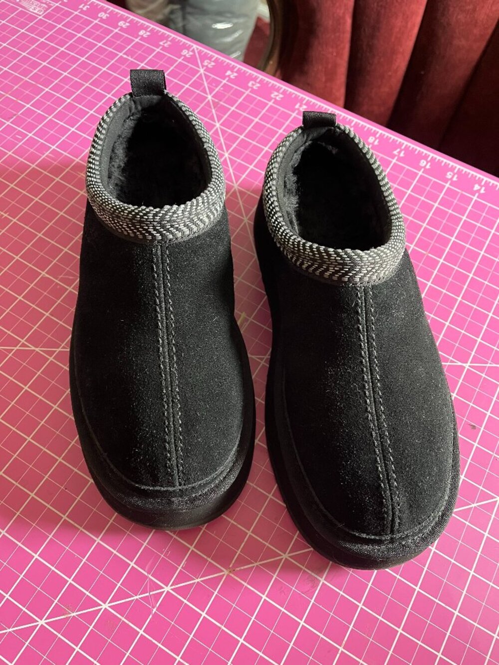 Burree Platform Slipper Shoes - Black Suede - Sz US 9 - Koolaburra by Ugg